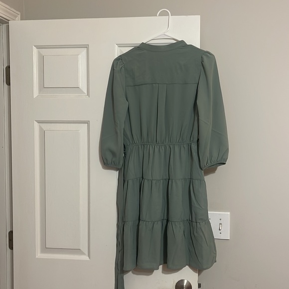 Dress - Picture 2 of 3